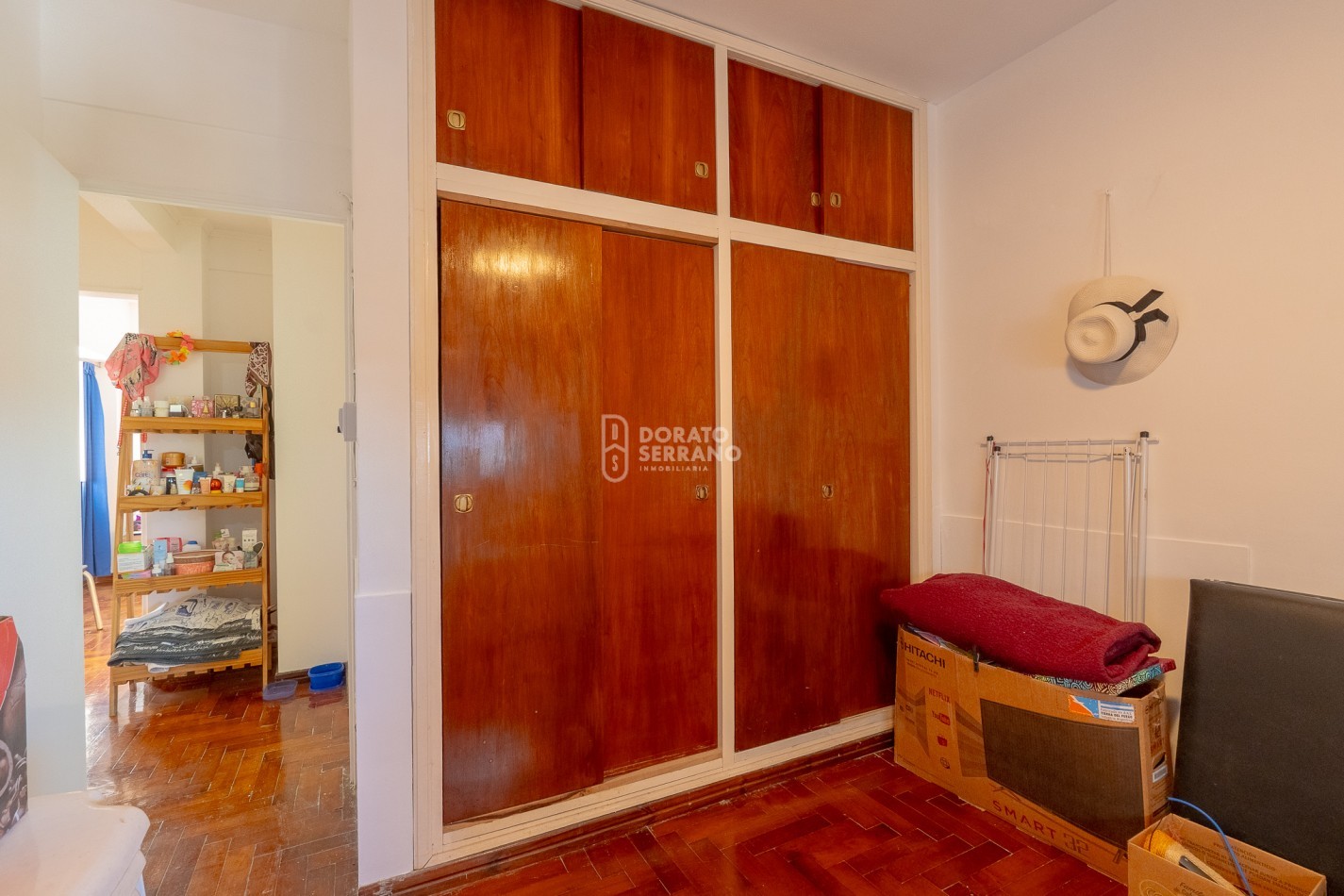 DEPTO. 2 DORMITORIOS! IMPECABLE! SOBRE AVENIDA J. NEWBERY!