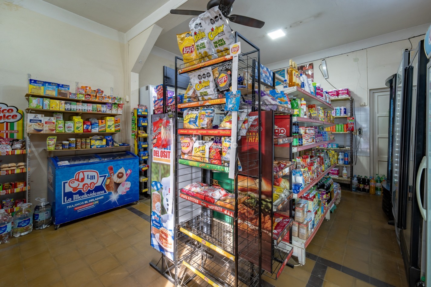 3X1 / CASA - DEPTO - LOCAL -  PASOS DE LA PLAZA CENTRAL!