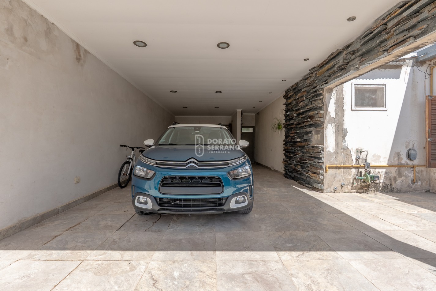 ESTILO & AMENITIES + LOTE XL / EXTRAORDINARIO! 