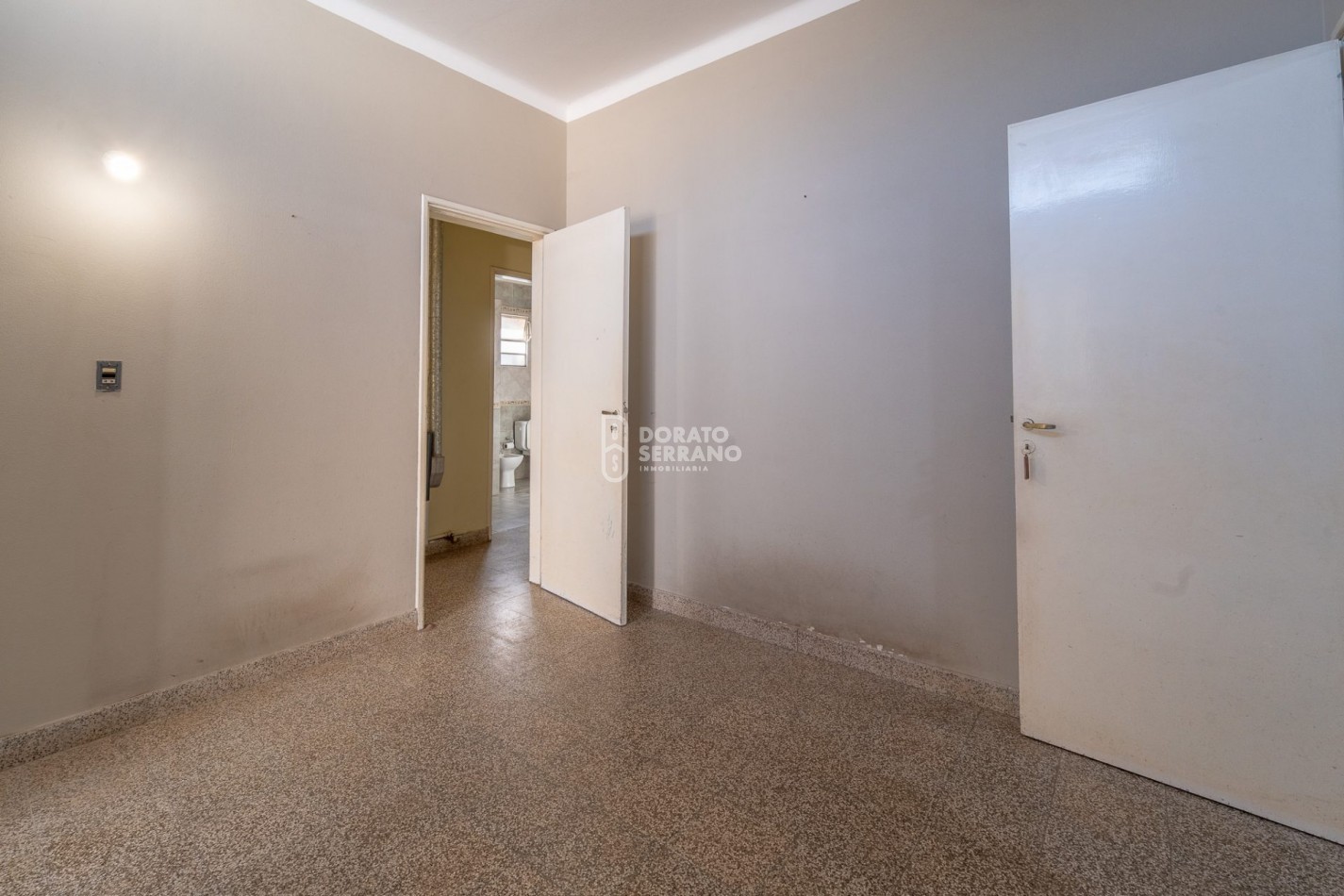 SOBRIA & ELEGANTE & RESIDENCIAL