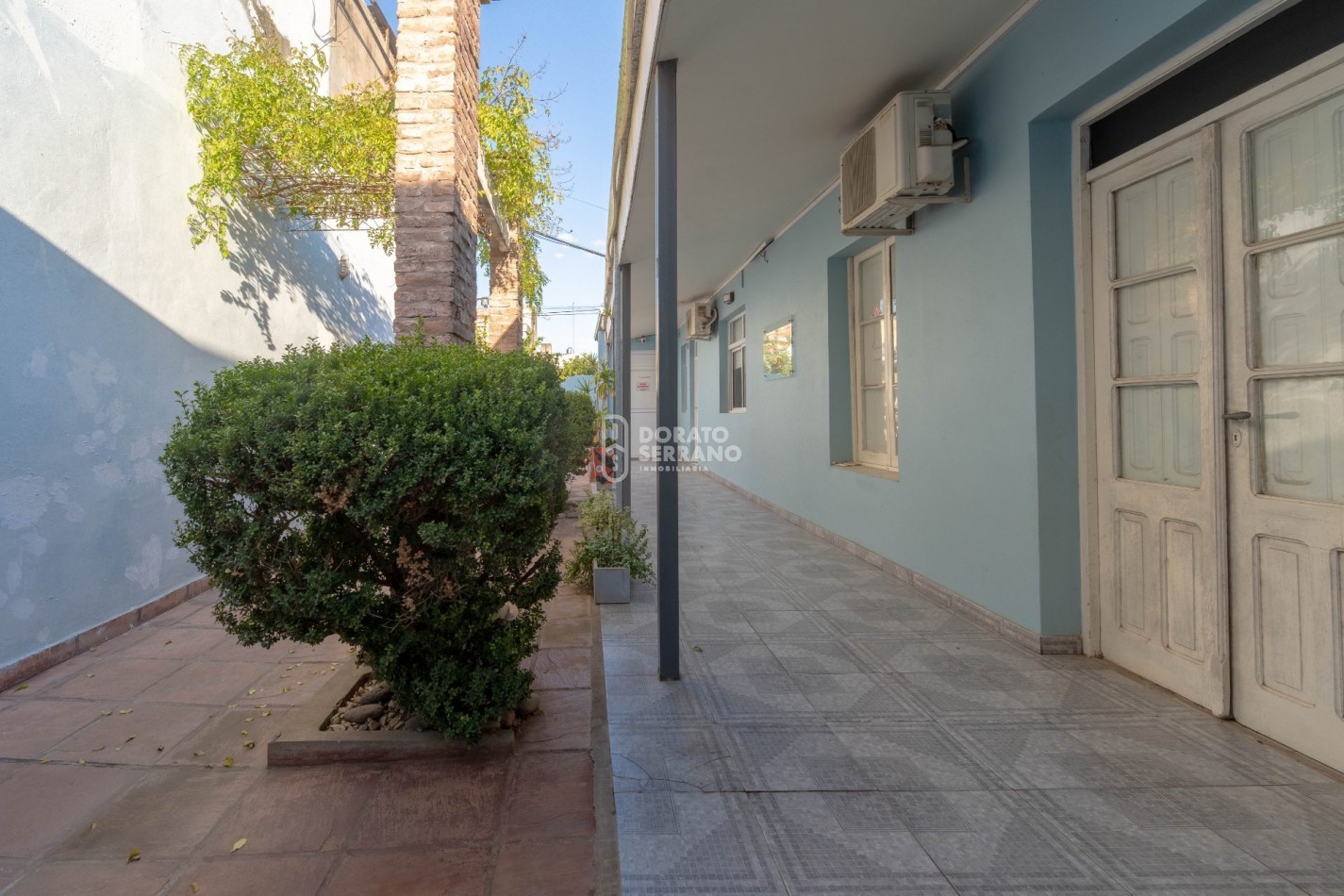 LOCAL + OFICINAS + LOTE 10X50 / MICROCENTRO!