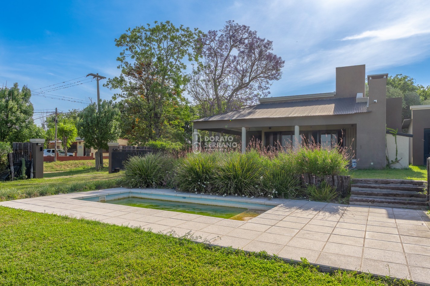 EXTRAORDINARIA! BARRIO GALVEZ - LAGUNA DE LOTTO.