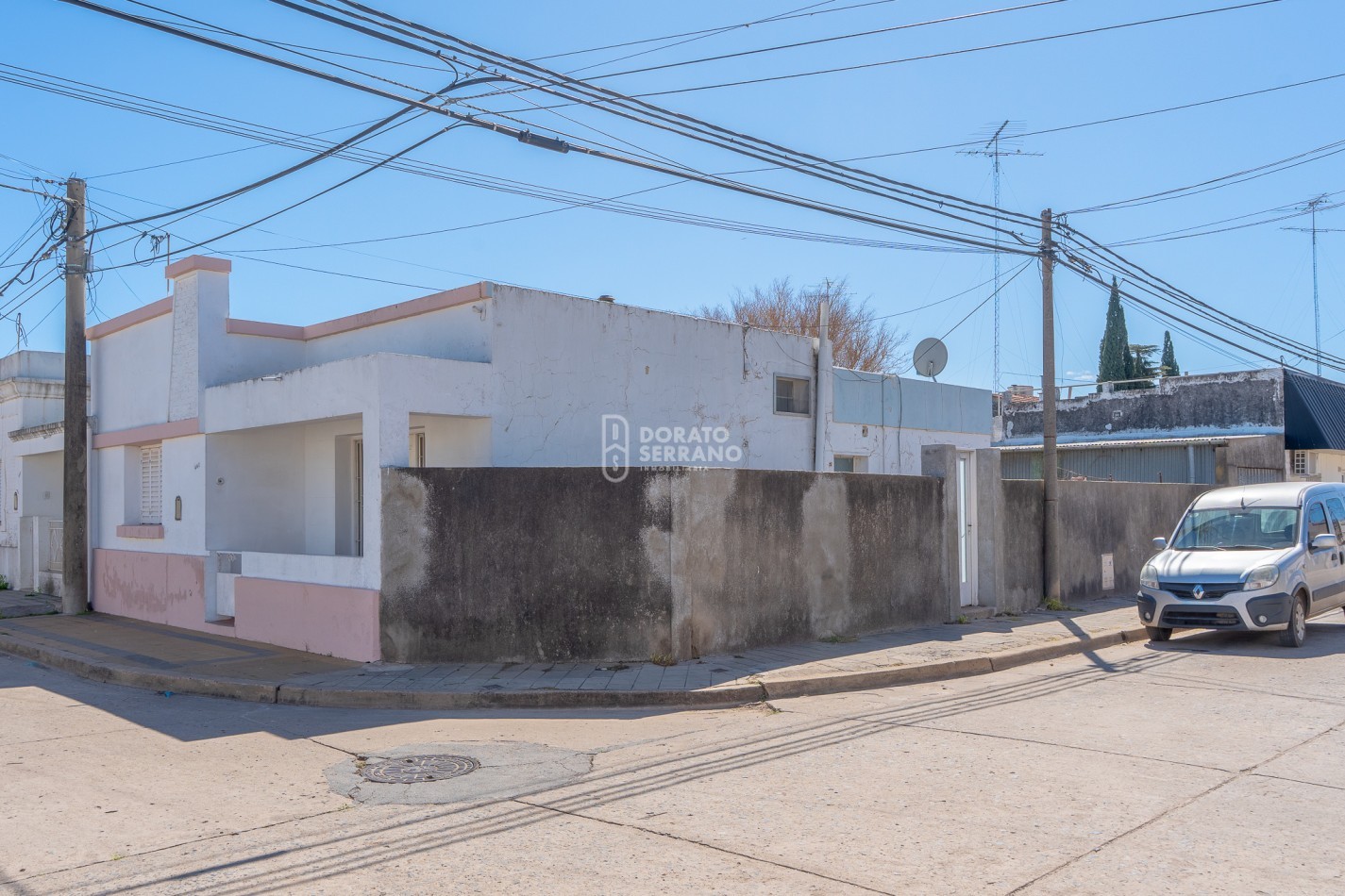 CASA EN ESQUINA! 
