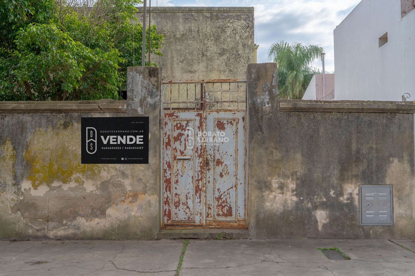 CASA SOBRE AVENIDA A RECICLAR! CENTRO! GRAN POTENCIAL!