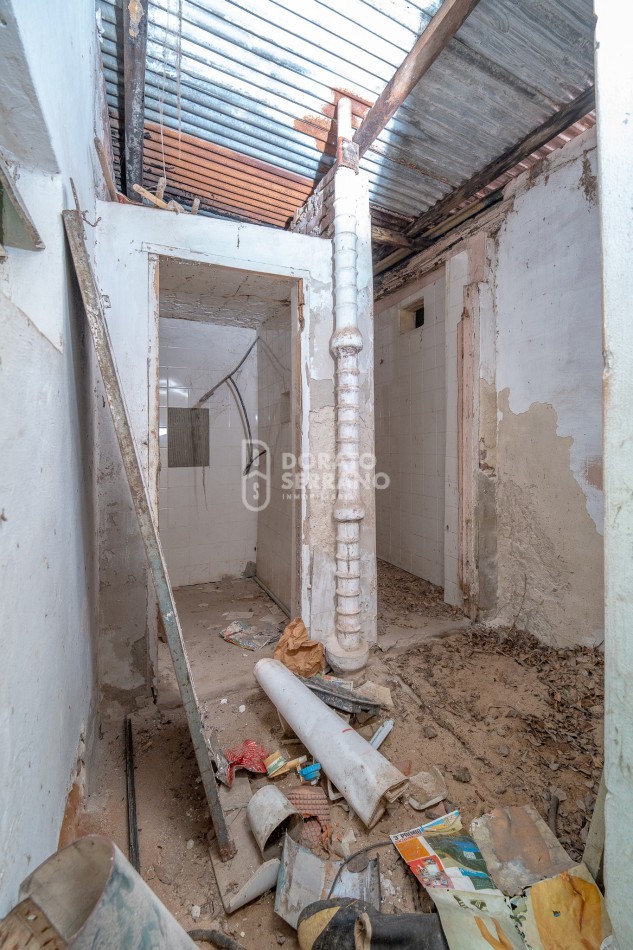 42 MTS. DE FRENTE EN ESQUINA! MAXIMAS POSIBILIDADES SOBRE 25 DE MAYO!