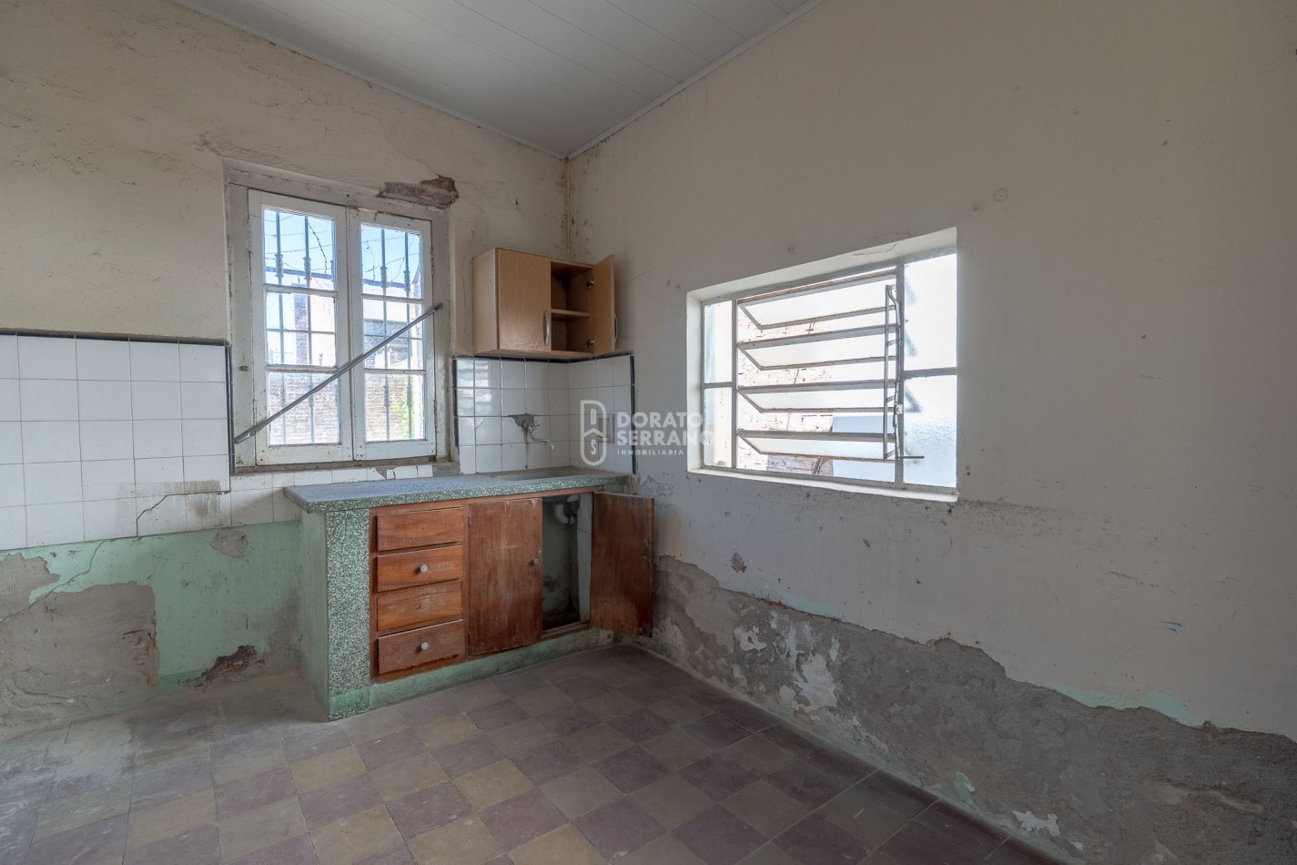 LOTE + CASA A DEMOLER O RECICLAR