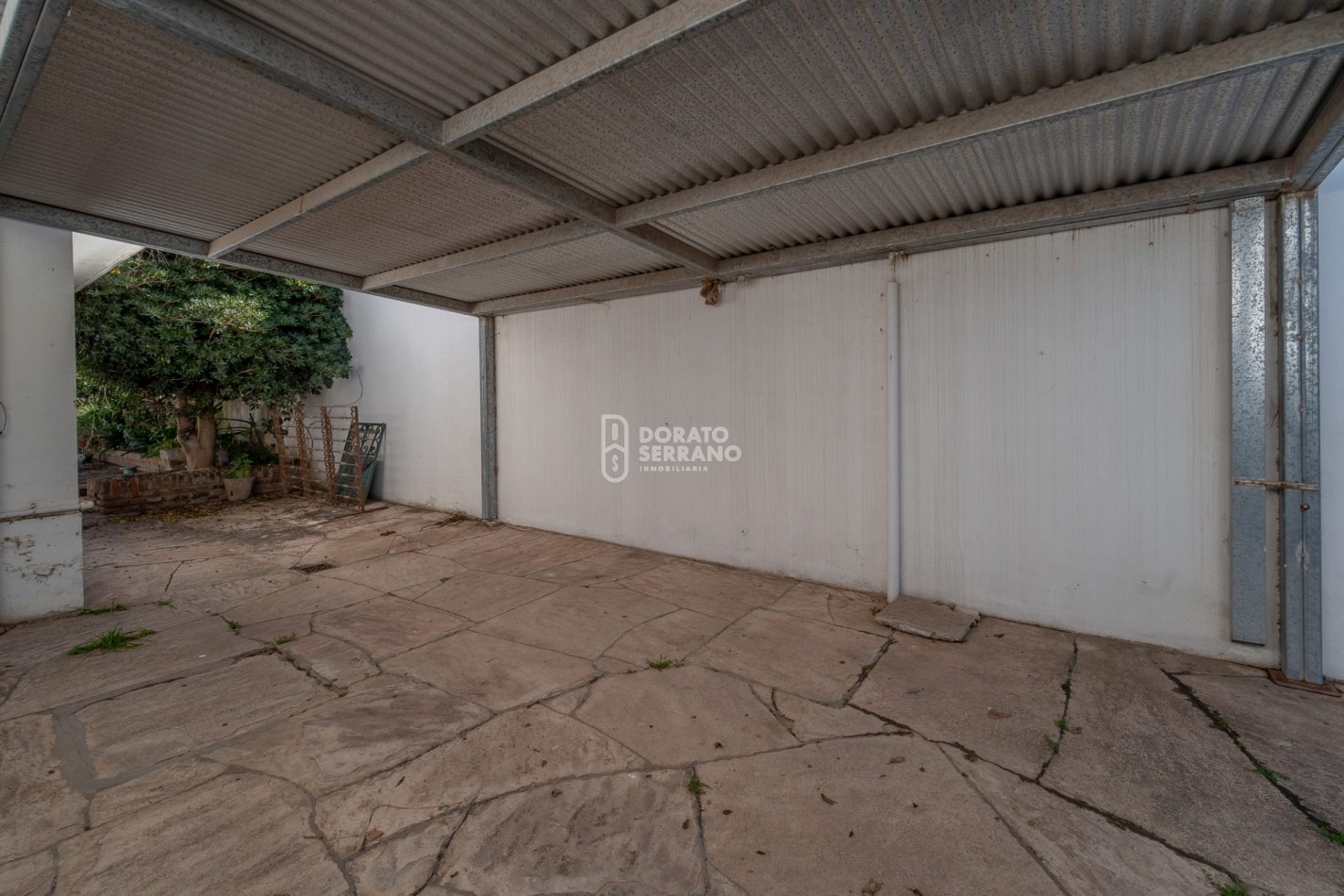 SOBRIA & ELEGANTE & RESIDENCIAL
