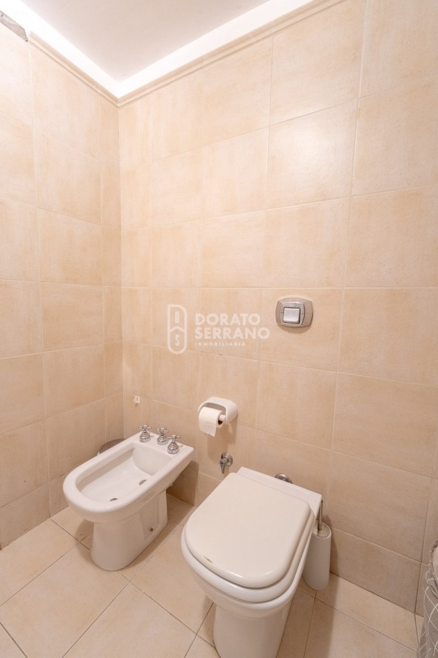 DEPTO. 1 DORMITORIO Y BAULERA S/ PEATONAL SAN MARTIN. ROSARIO!