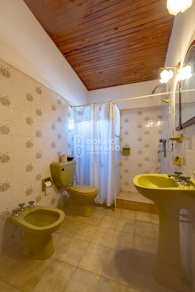 3X1 / CASA - DEPTO - LOCAL -  PASOS DE LA PLAZA CENTRAL!