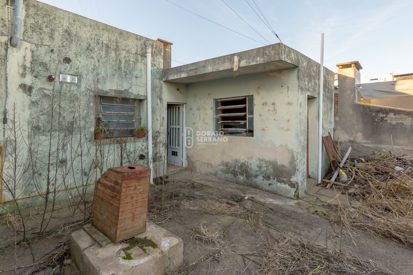 LOTE IDEAL + CASA A RECICLAR / EN PLENO BARRIO PROGRESO!