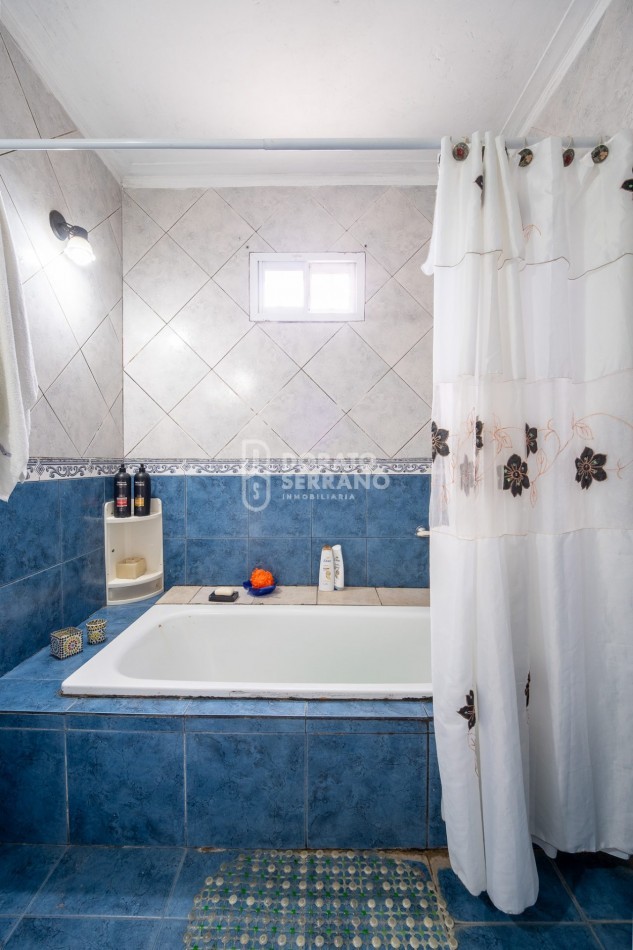 IMPRESIONANTE CASA-QUINTA! 3.300 M2 - OPCION 8.700 M2 ADQUIRIENDO TAMBIEN LOTES LINDEROS!