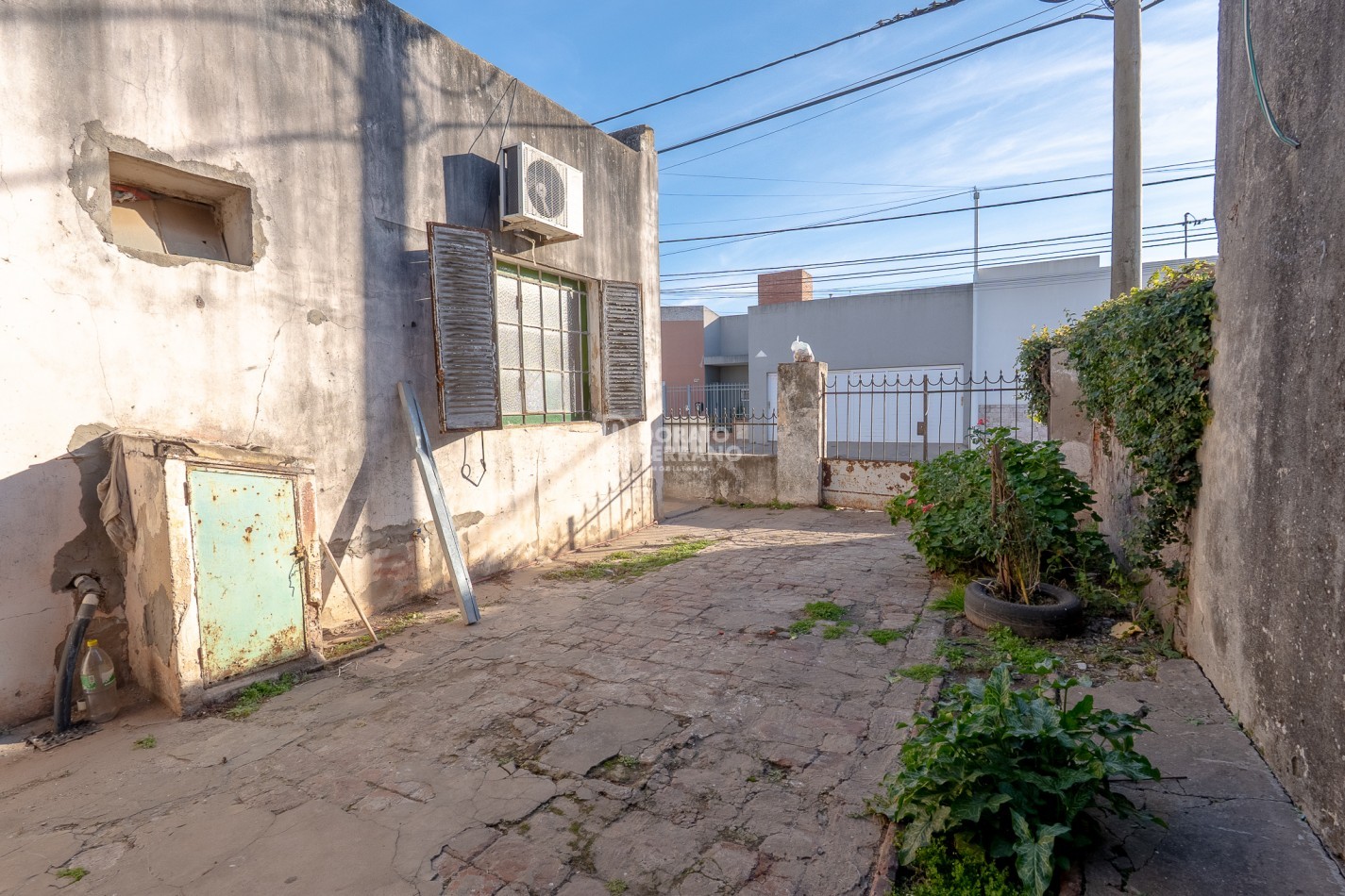 CASA A RECICLAR!