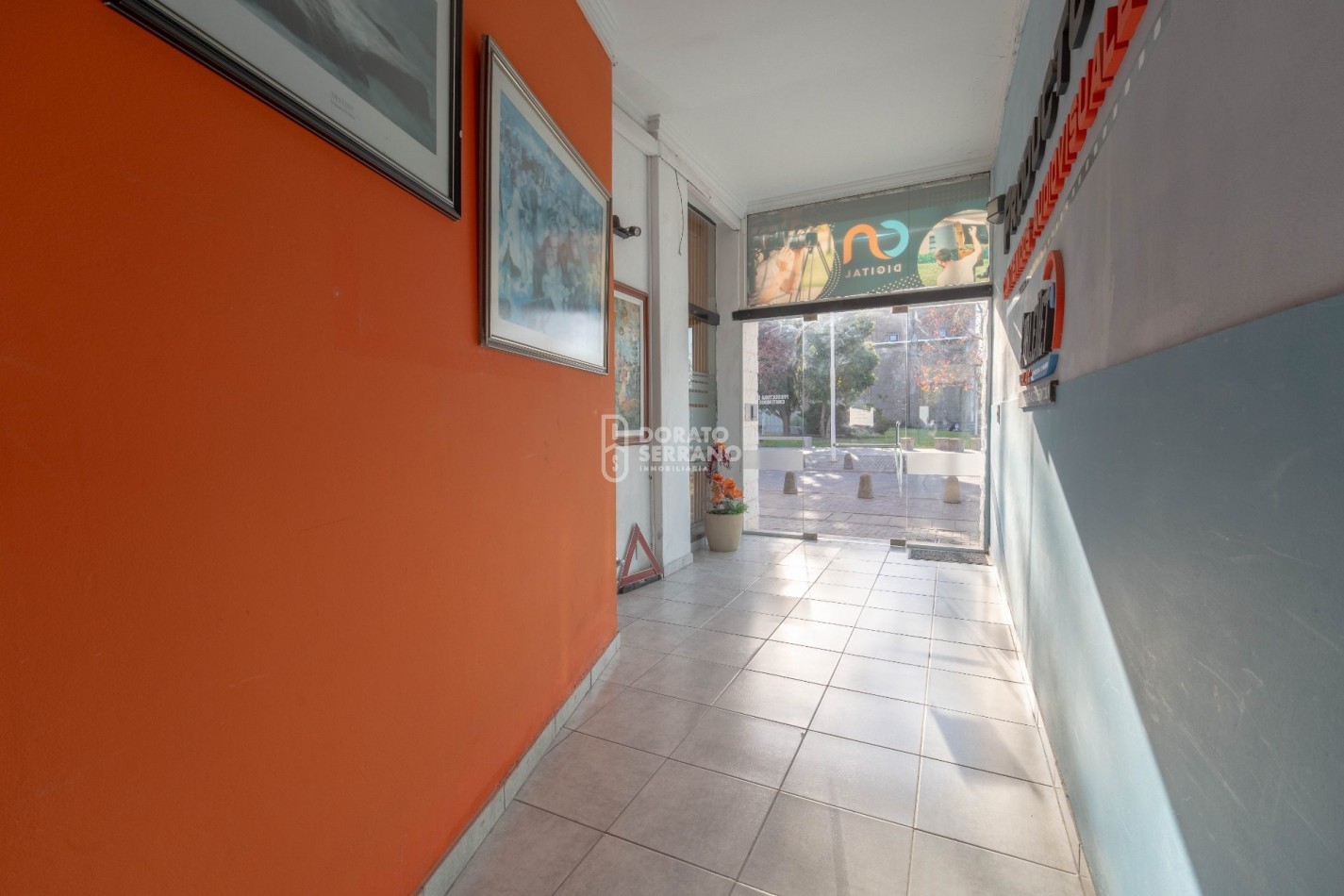 LOCAL + OFICINAS + LOTE 10X50 / MICROCENTRO!