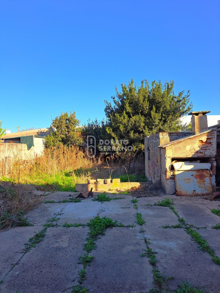 LOTE IDEAL + CASA A RECICLAR / EN PLENO BARRIO PROGRESO!