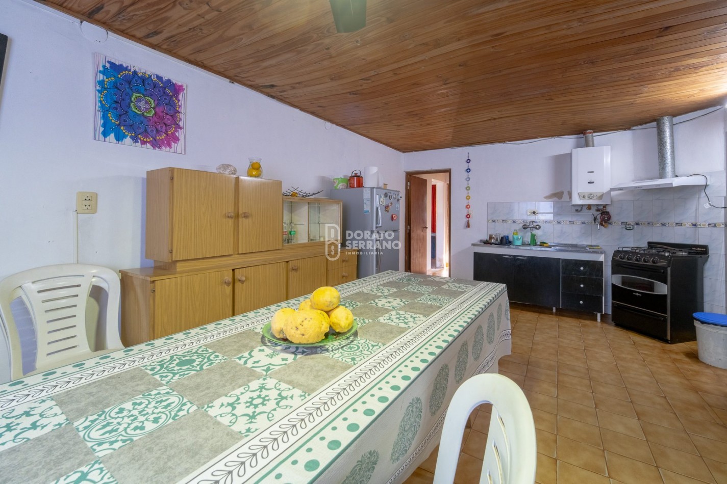 3 DORMITORIOS + PATIO Y COCHERA! TODOS LOS SERVICIOS!