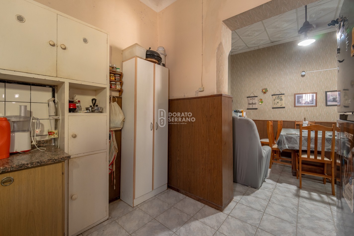 OPERATIVA! A MTS. DE AVENIDA! TODOS LOS SERVICIOS.