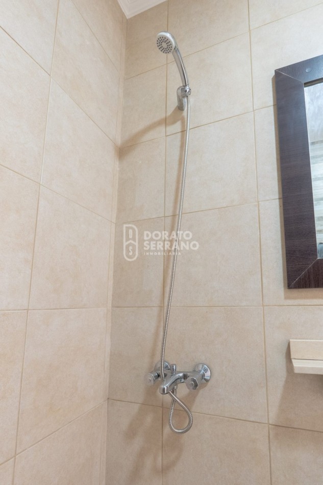 NUEVA! POCOS AÑOS DE ENTIGUEDAD! FLAMANTE PARA DISFRUTAR!