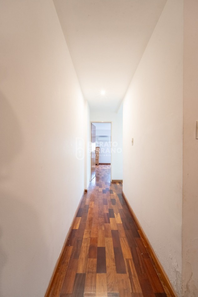 DEPTO. 1 DORMITORIO Y BAULERA S/ PEATONAL SAN MARTIN. ROSARIO!