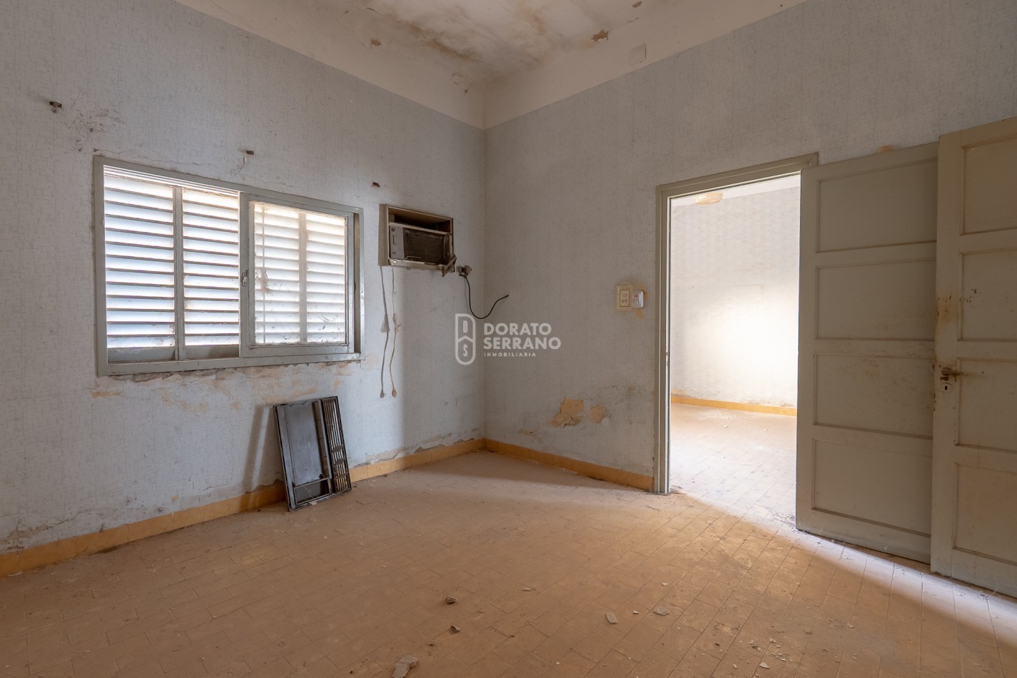 LOTE IDEAL + CASA A RECICLAR / EN PLENO BARRIO PROGRESO!