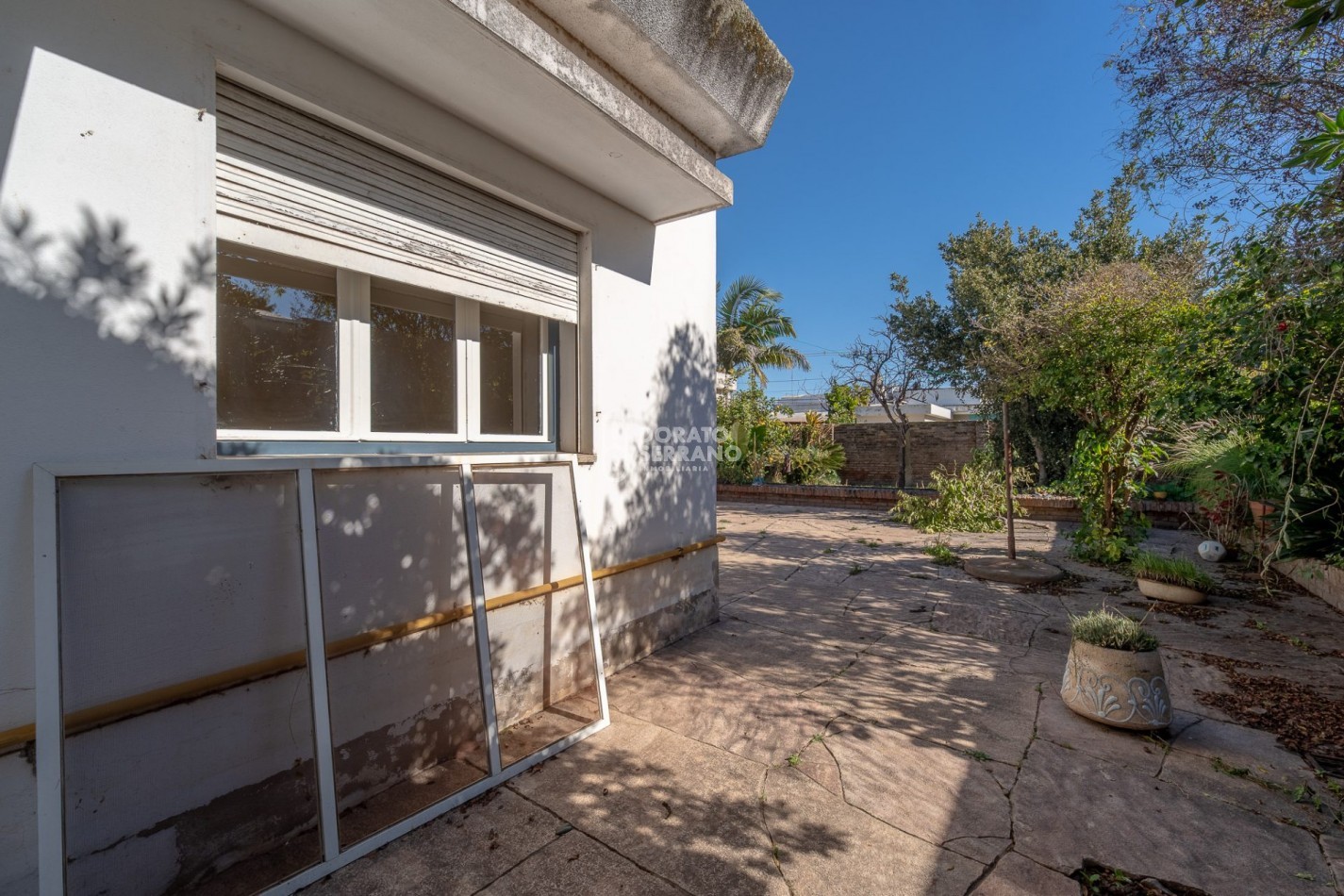 SOBRIA & ELEGANTE & RESIDENCIAL