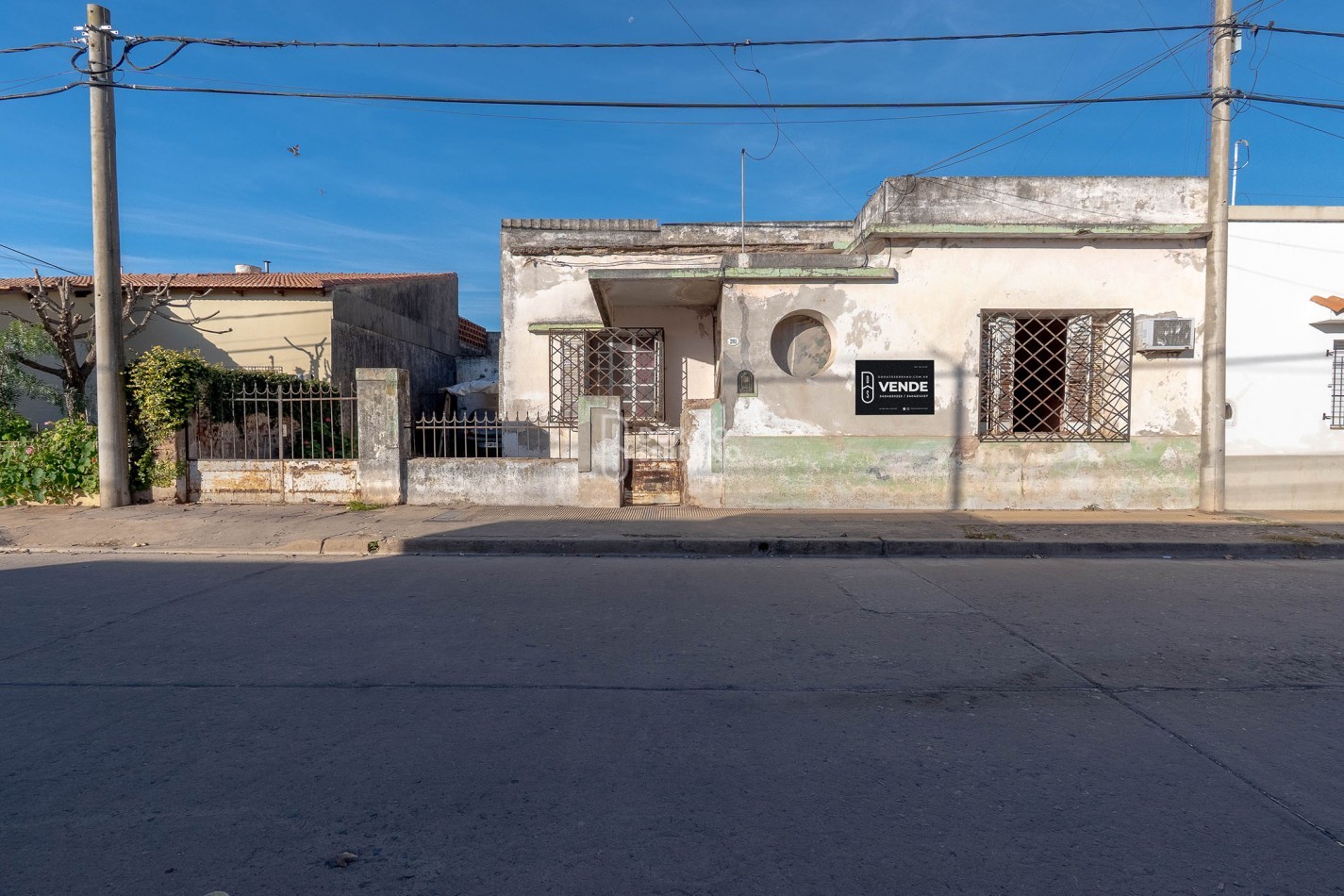 CASA A RECICLAR!