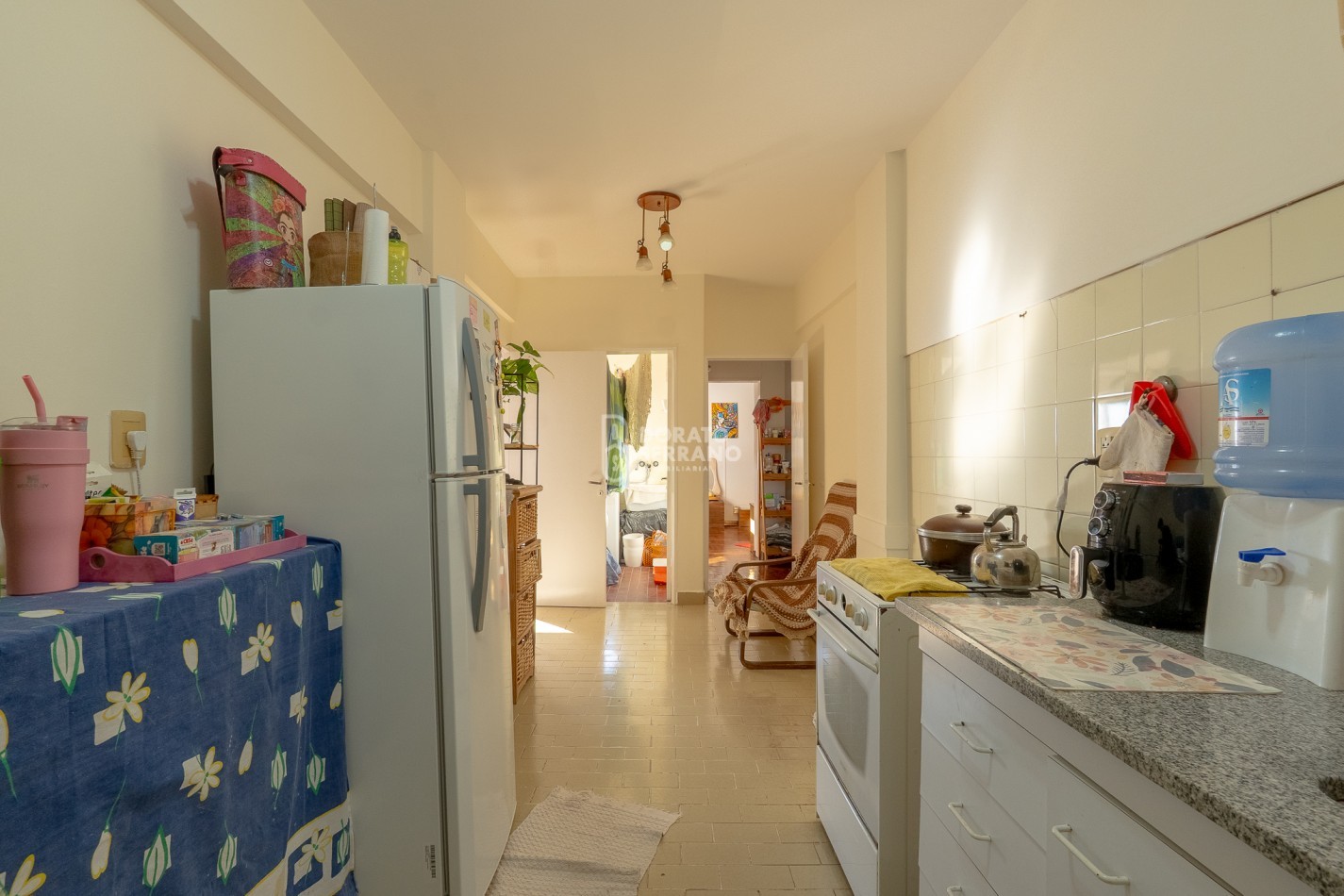 DEPTO. 2 DORMITORIOS! IMPECABLE! SOBRE AVENIDA J. NEWBERY!