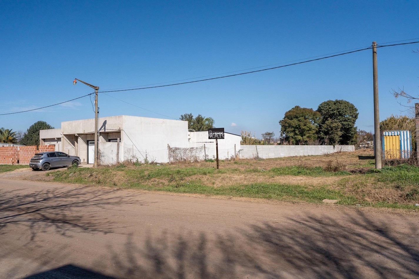 LOTE XL / 20 X 65 / A PASOS DE AV. 20 DE JUNIO!