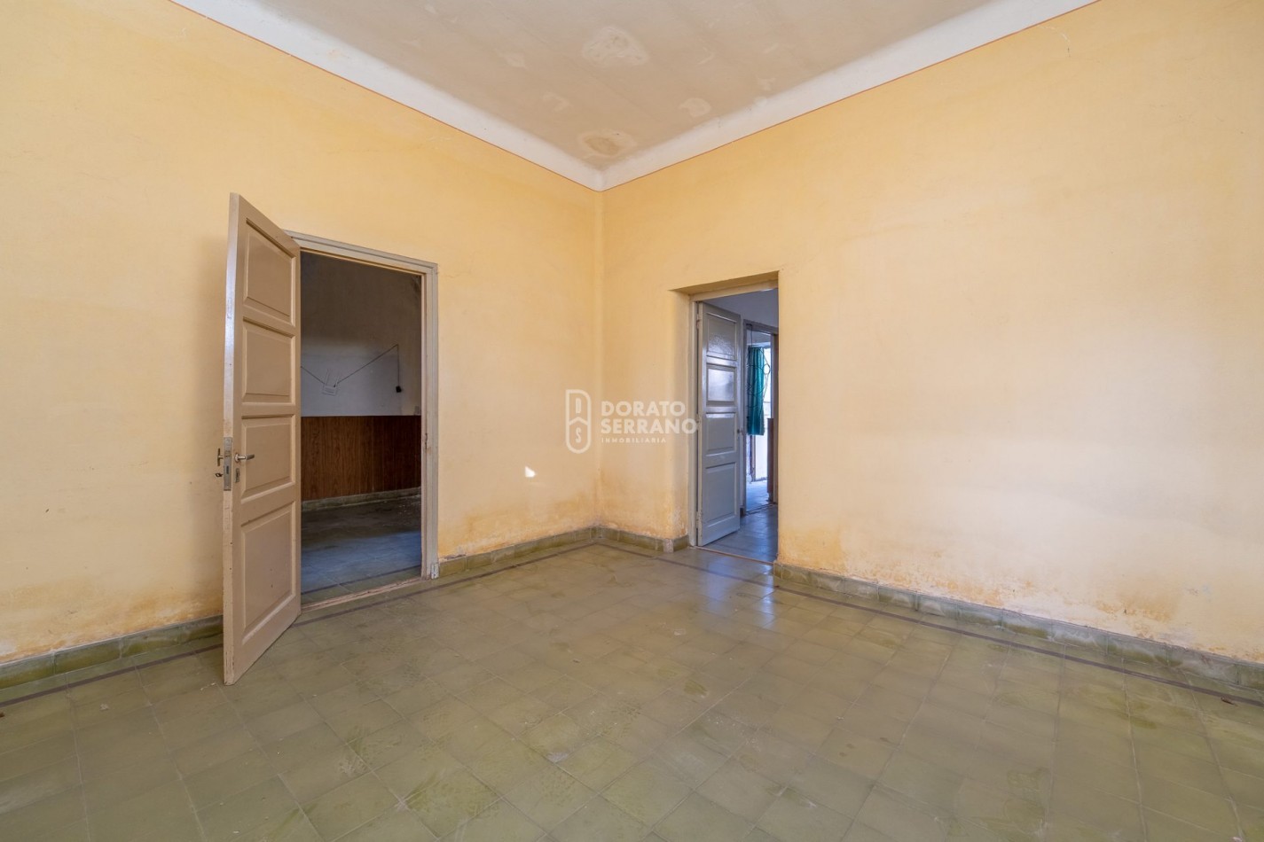 CASA A RECICLAR + LOTE PASANTE! 2 FRENTES!