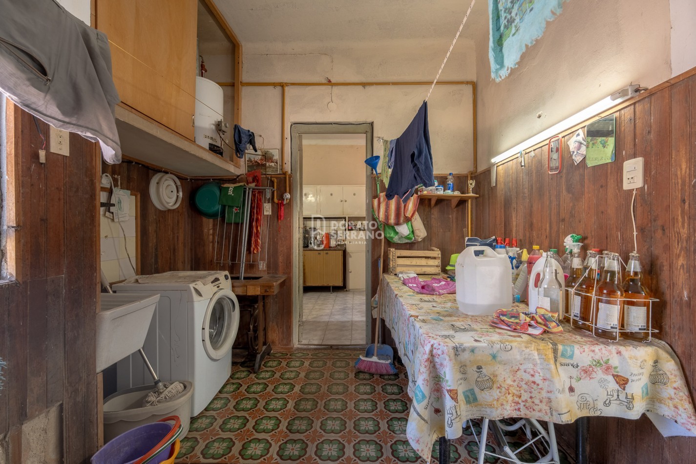 OPERATIVA! A MTS. DE AVENIDA! TODOS LOS SERVICIOS.