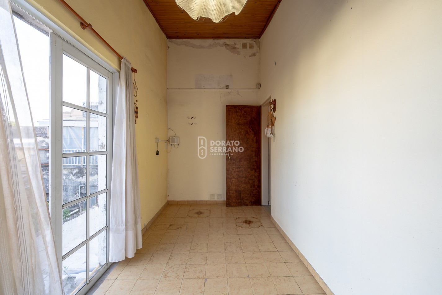 3X1 / CASA - DEPTO - LOCAL -  PASOS DE LA PLAZA CENTRAL!