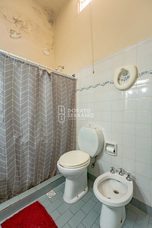 CASA TIPO + TODOS LOS SERVICIOS! Buena ubicacion & Estado Operativo.
