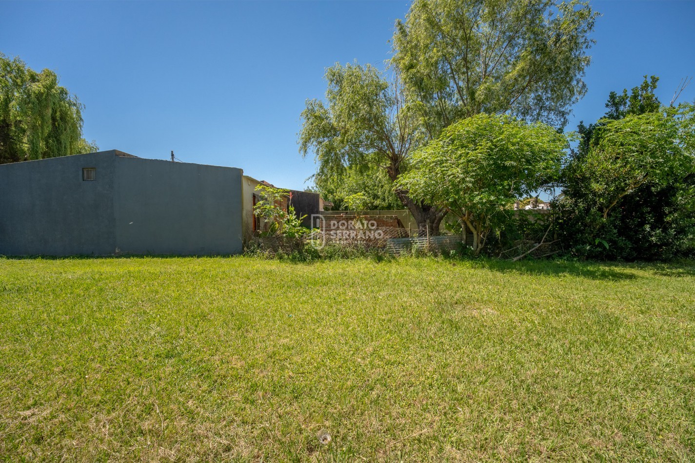 LOTE 10 X 30 - ZONA RESIDENCIAL