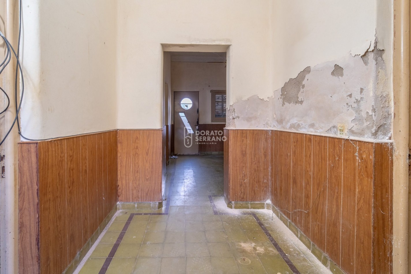 CASA A RECICLAR + LOTE PASANTE! 2 FRENTES!