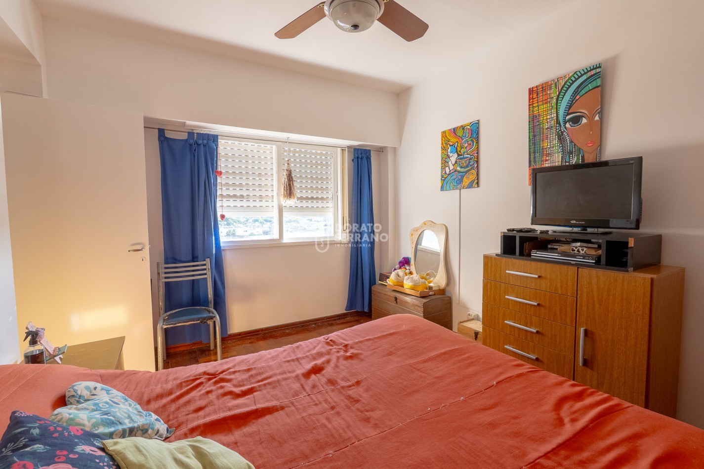 DEPTO. 2 DORMITORIOS! IMPECABLE! SOBRE AVENIDA J. NEWBERY!