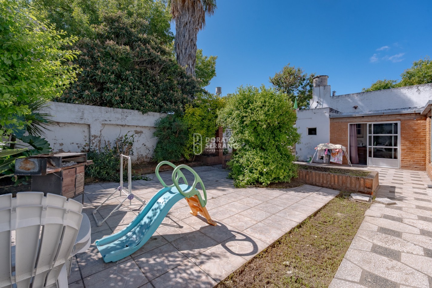 CASA TIPO + TODOS LOS SERVICIOS! Buena ubicacion & Estado Operativo.