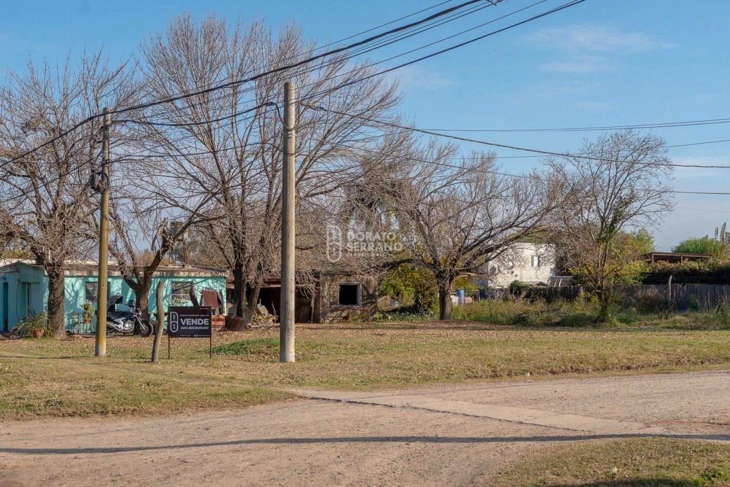 LOTE EN ESQUINA! PROYECCION DE FUTURO!