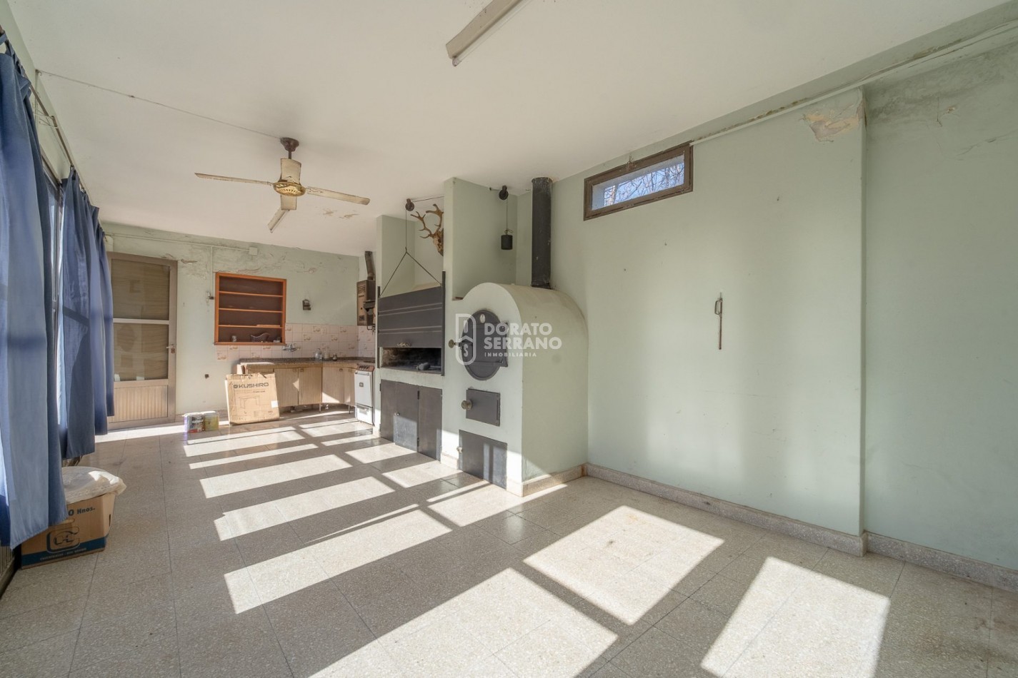 SOBRIA & ELEGANTE & RESIDENCIAL
