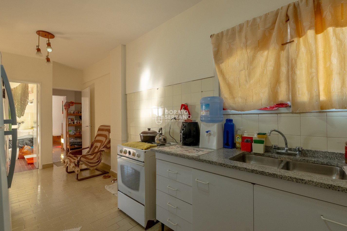 DEPTO. 2 DORMITORIOS! IMPECABLE! SOBRE AVENIDA J. NEWBERY!