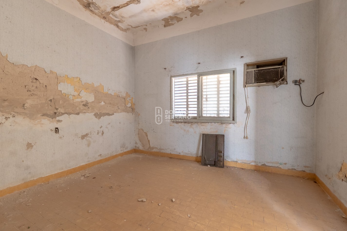 LOTE IDEAL + CASA A RECICLAR / EN PLENO BARRIO PROGRESO!