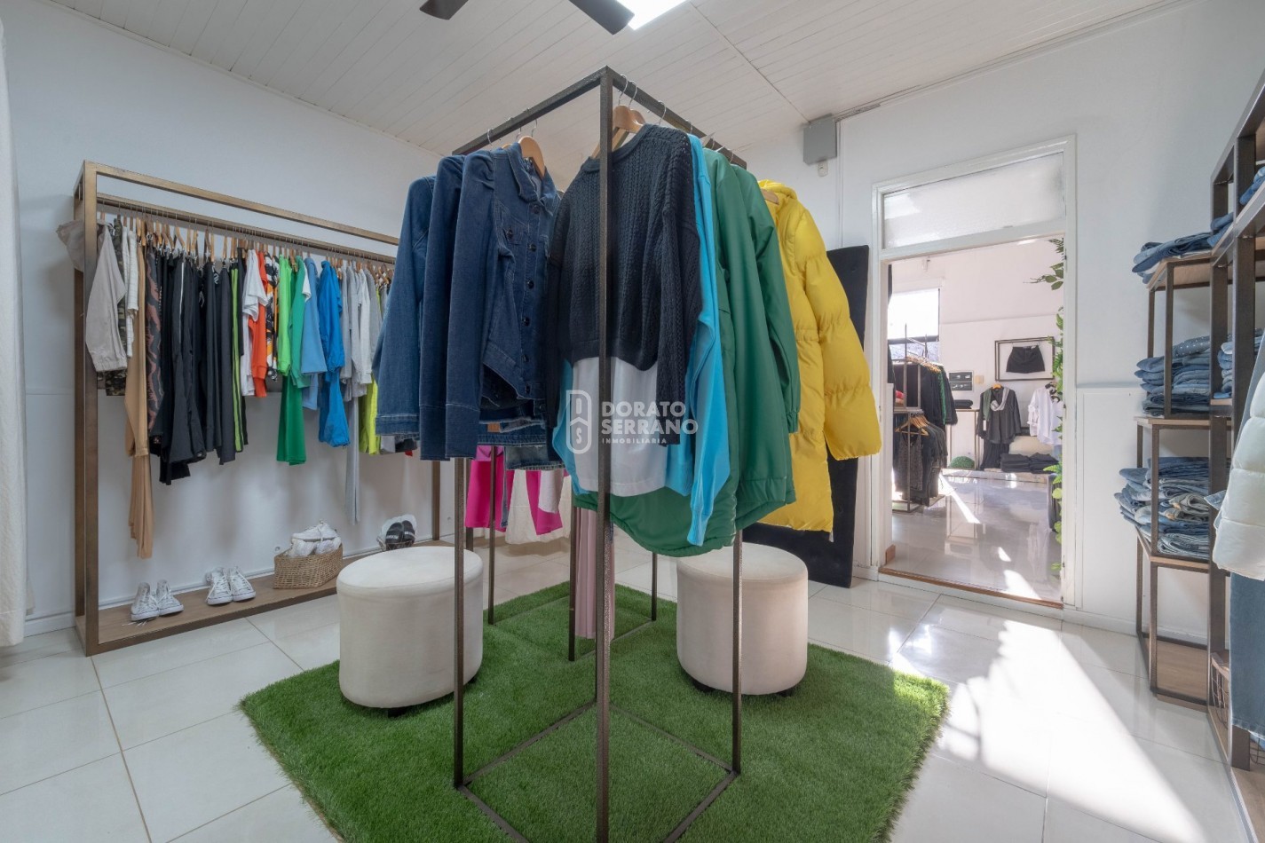 LOCAL + OFICINAS + LOTE 10X50 / MICROCENTRO!
