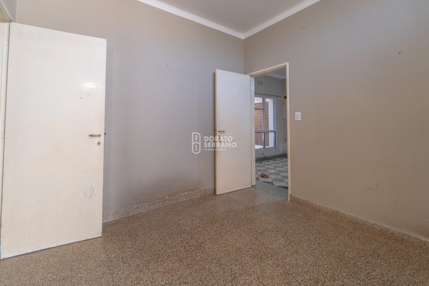 SOBRIA & ELEGANTE & RESIDENCIAL