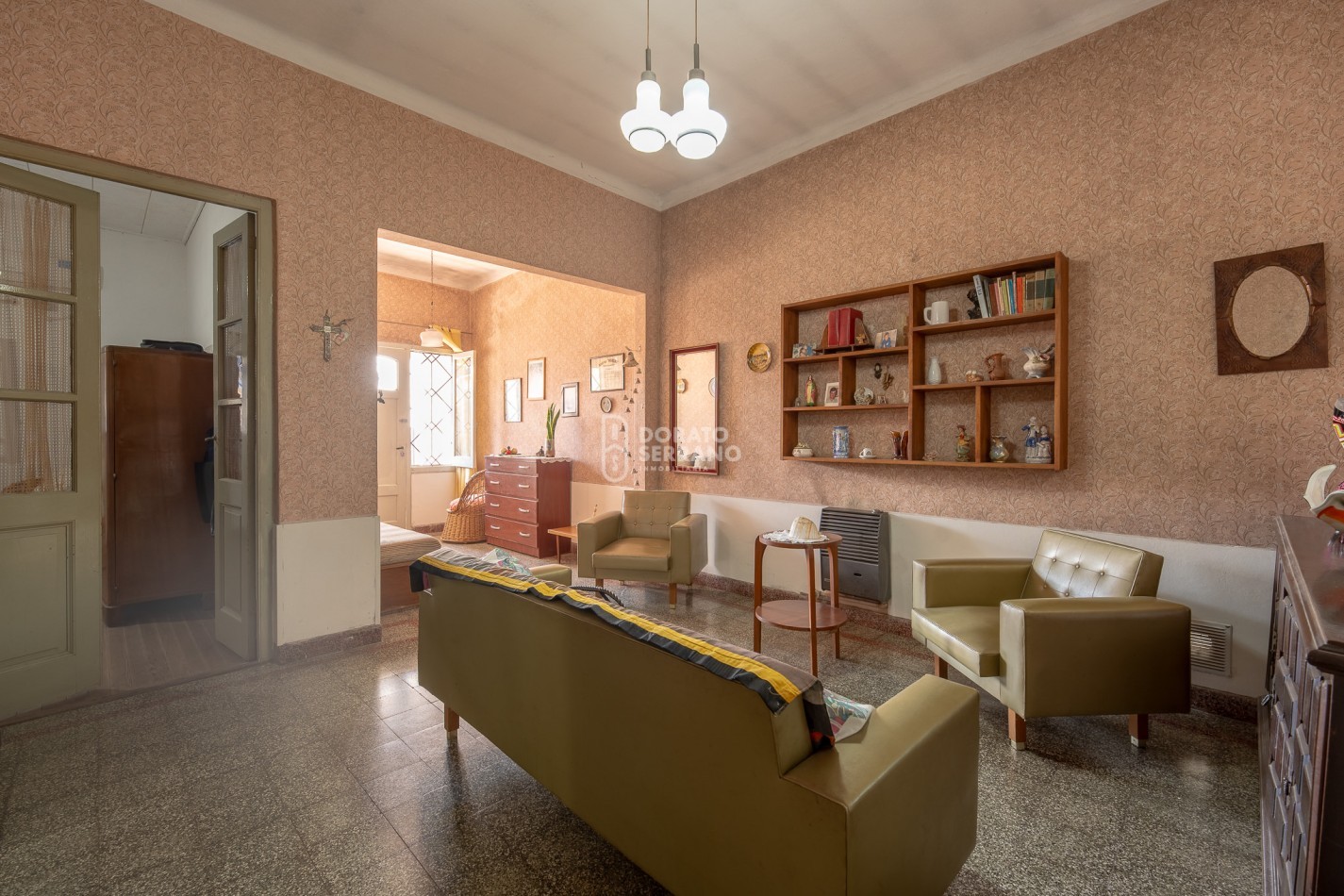 OPERATIVA! A MTS. DE AVENIDA! TODOS LOS SERVICIOS.