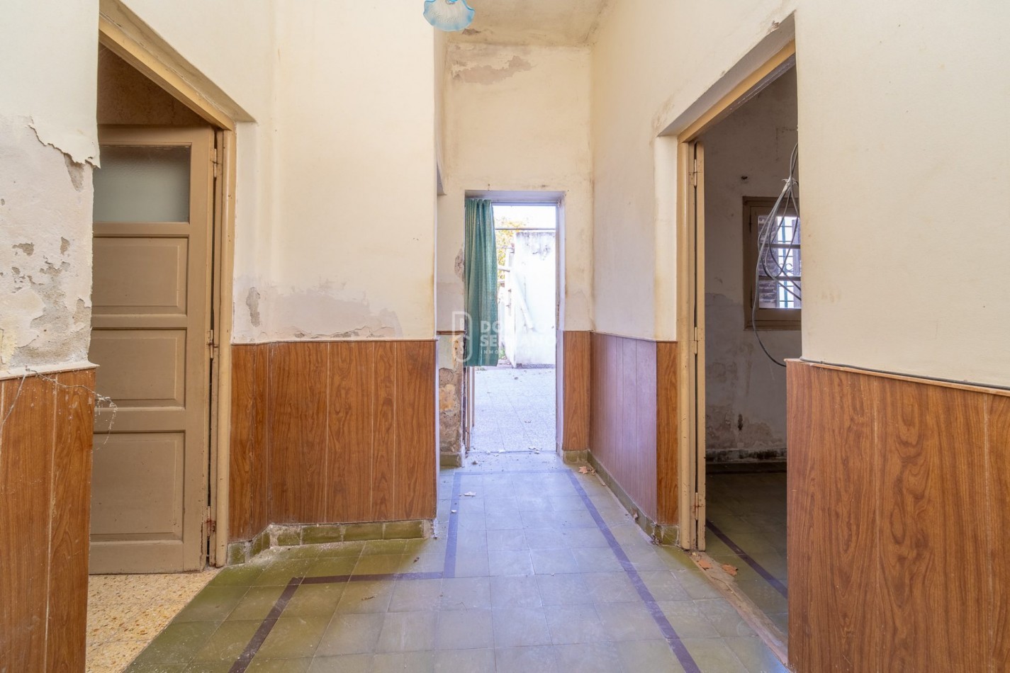 CASA A RECICLAR + LOTE PASANTE! 2 FRENTES!