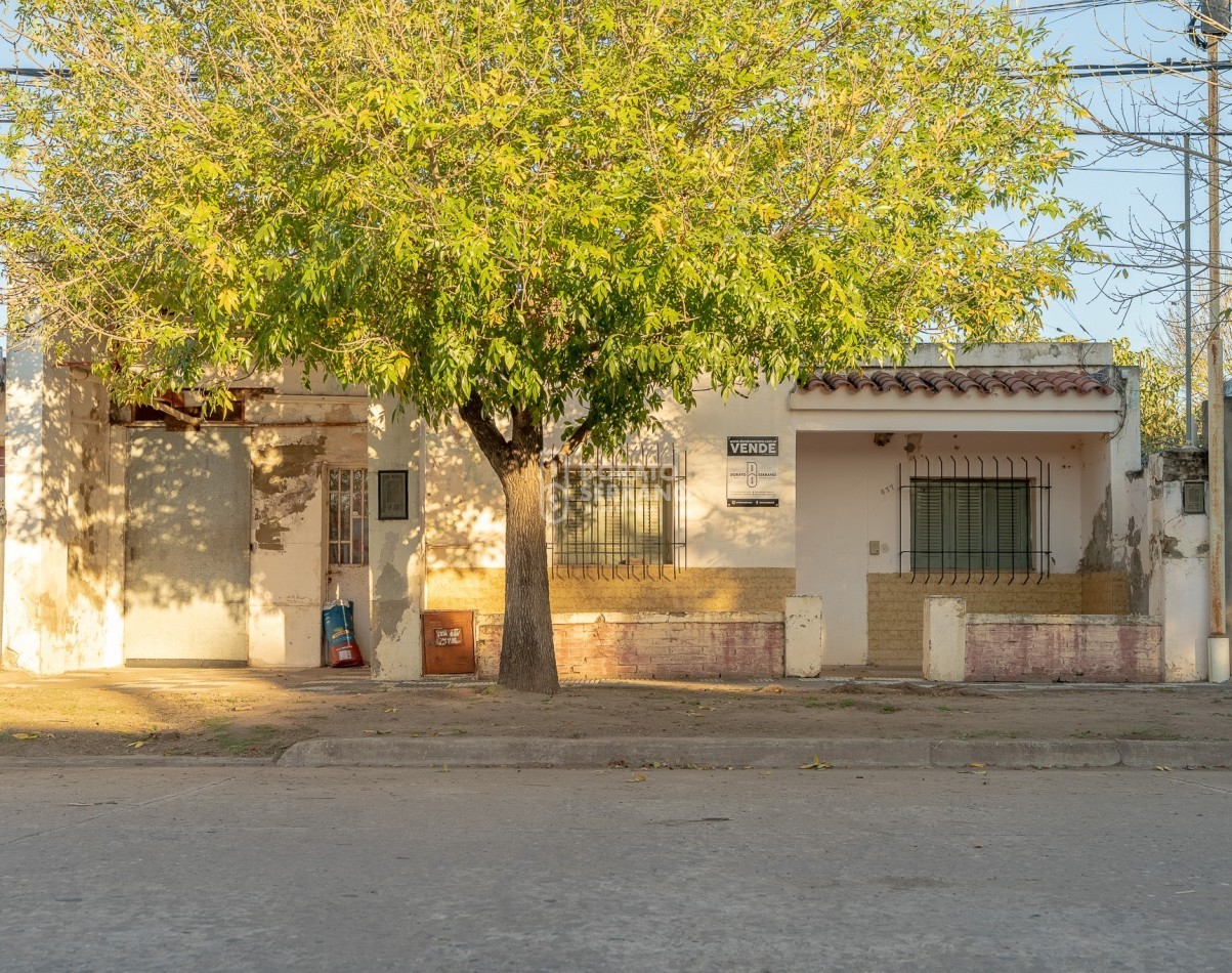 LOTE 10X45 +TODOS LOS SERVICIOS + PLUS CONSTRUCCION A RECICLAR.