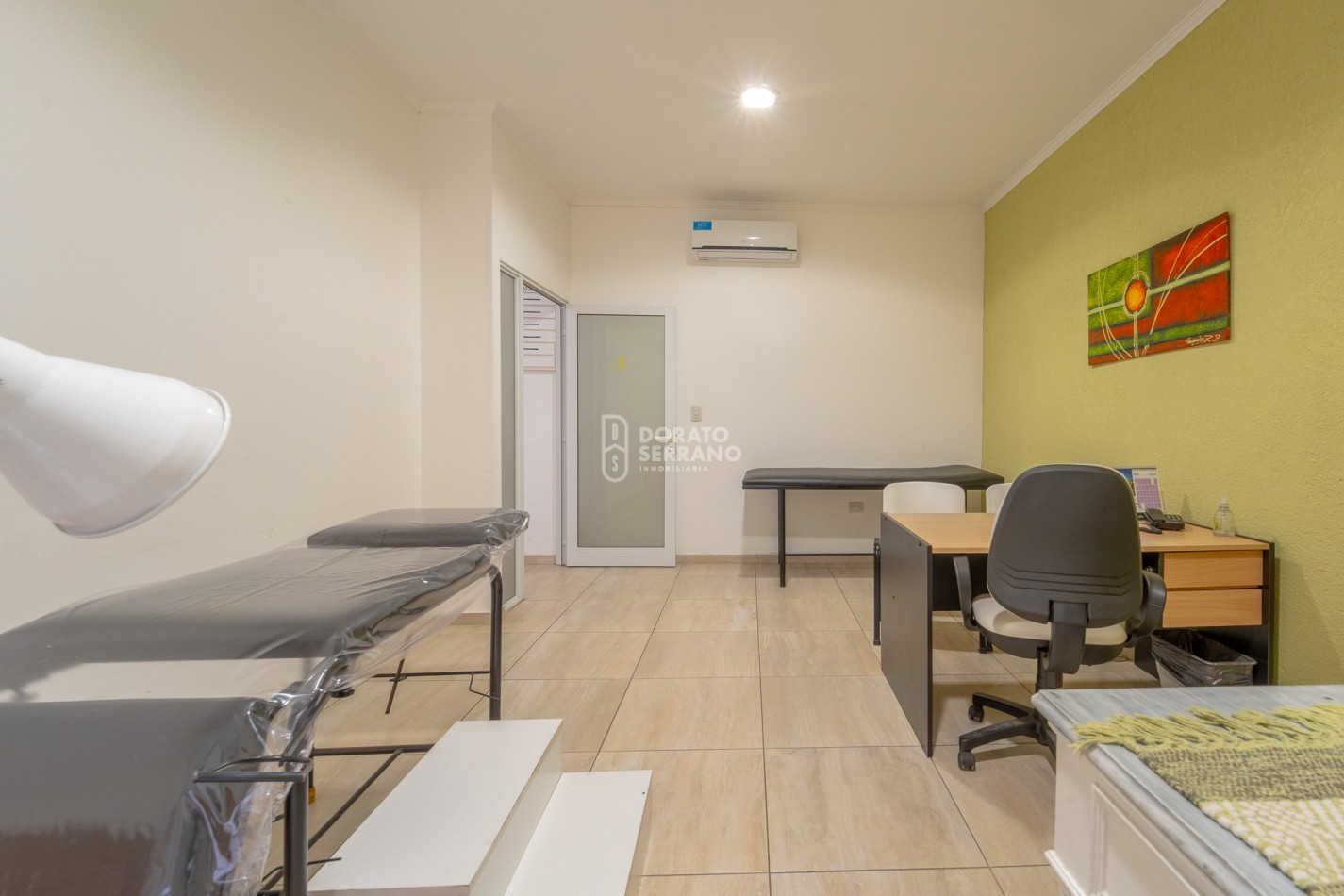 GRAN ESPACIO PROFESIONAL + POTENCIAL PARA LO QUE IMAGINES! EQUIPAMIENTO FULL!