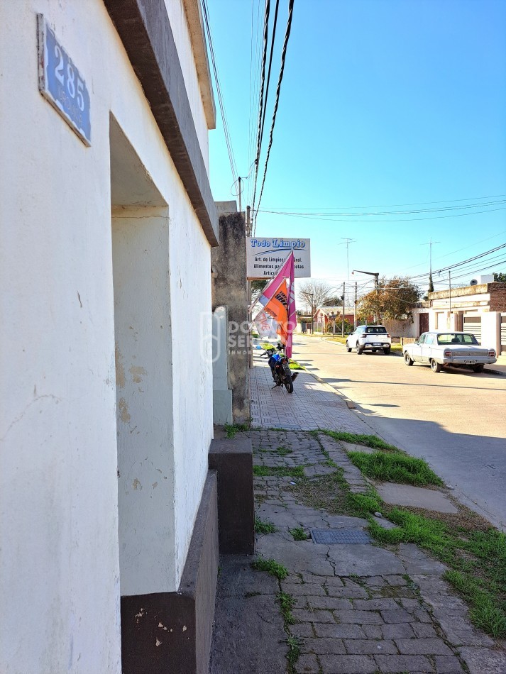 GRAN OPORTUNIDAD! / 17 MTS. DE FRENTE! CASI AV. REPUBLICA! /