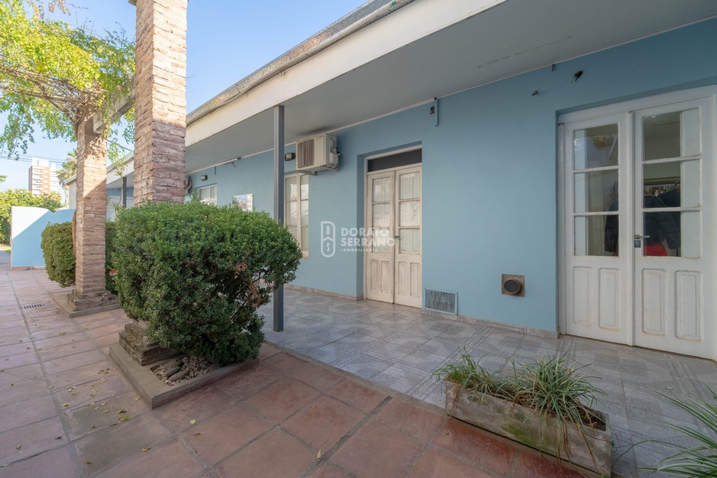 LOCAL + OFICINAS + LOTE 10X50 / MICROCENTRO!