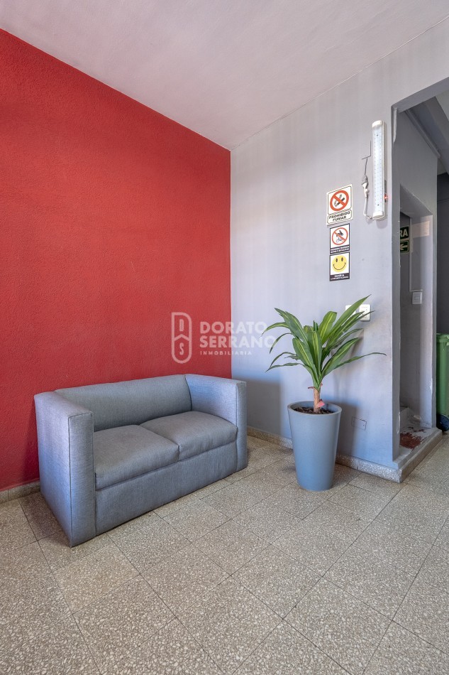 DEPTO. 2 DORMITORIOS! IMPECABLE! SOBRE AVENIDA J. NEWBERY!
