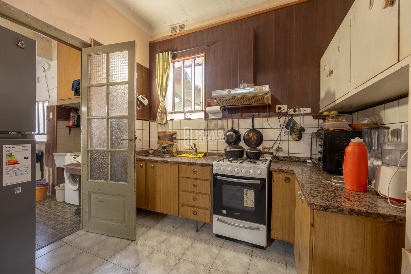 OPERATIVA! A MTS. DE AVENIDA! TODOS LOS SERVICIOS.