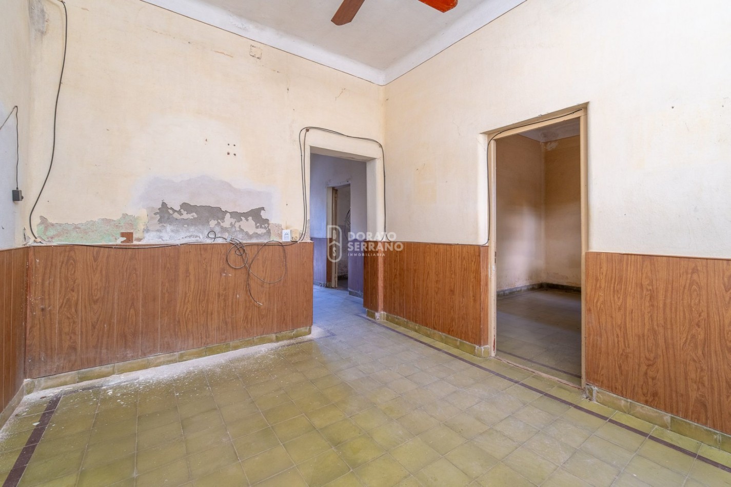 CASA A RECICLAR + LOTE PASANTE! 2 FRENTES!